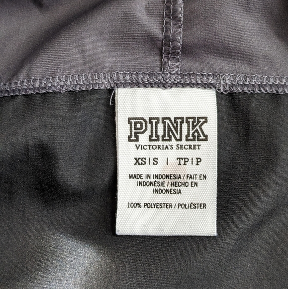 PINK Victoria's Secret | Women's Black and Grey Windbreaker Size (XS) - Picture 6 of 7